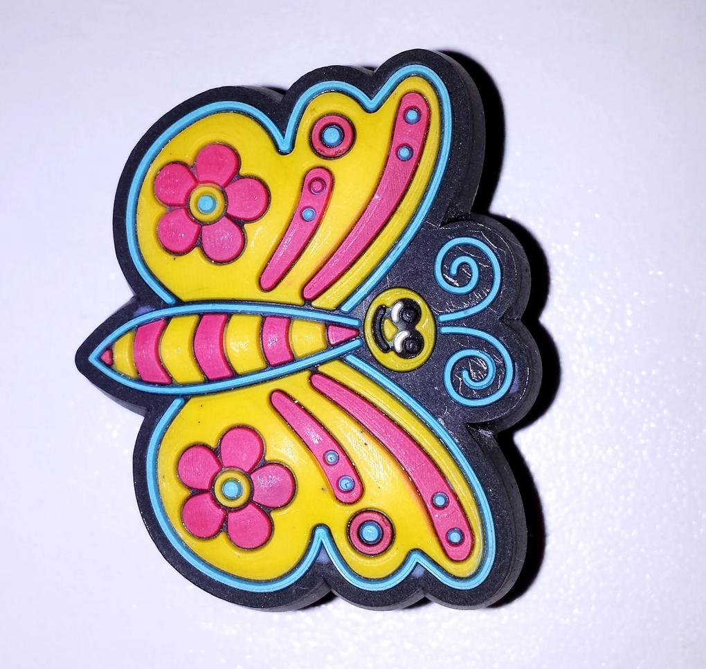 Buton gumat Fluture
