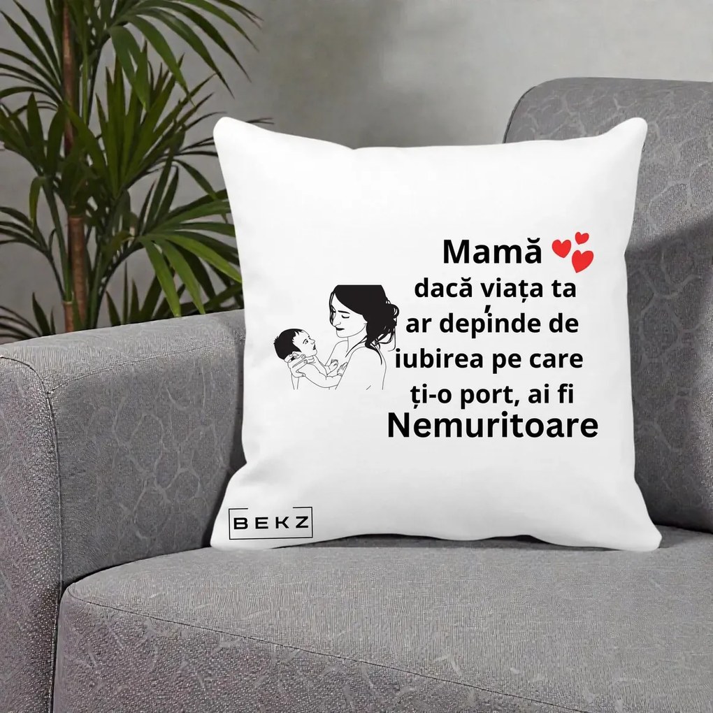 Cadou pentru Mama - Perna Personalizata Mama Nemuritoare Imbratisare Copil, 40x40 cm, Alba Mata, Husa Detasabila, Perna Inclusa, BEKZ®