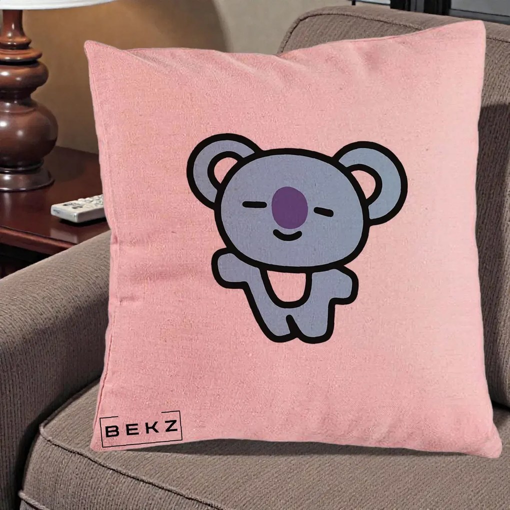 Perna Personalizata BT21 Koya Kawaii, 40x40 cm, Roz, Husa Detasabila, Perna Inclusa, BEKZ®