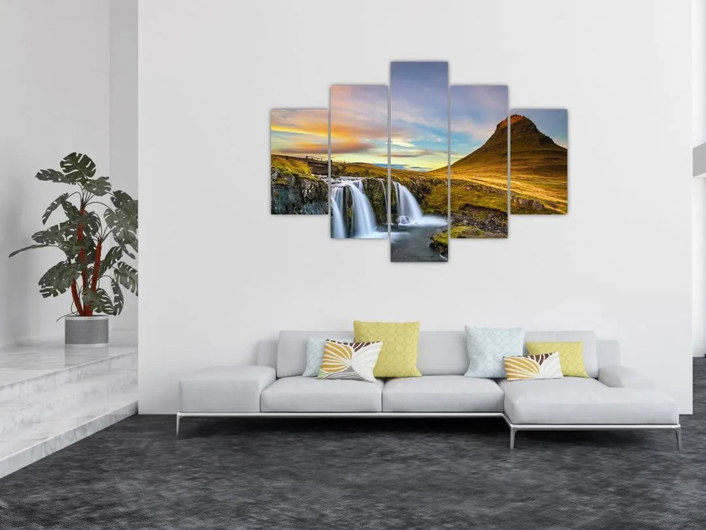 Tablou cu munții și cascade pe Islanda (150x105 cm)