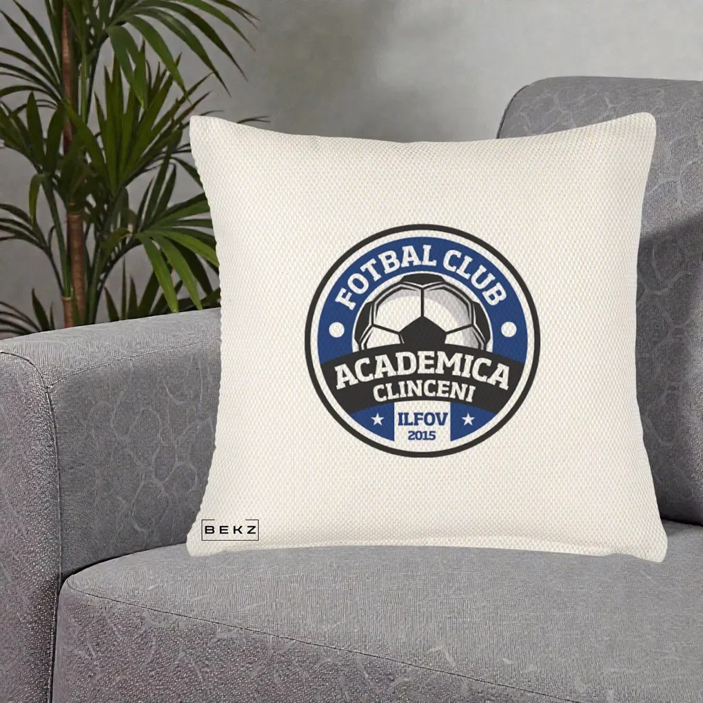 Perna Personalizata Academica Clinceni Fotbal Club, 40x40 cm, Crem Reliefat, Husa Detasabila, Perna Inclusa, BEKZ®