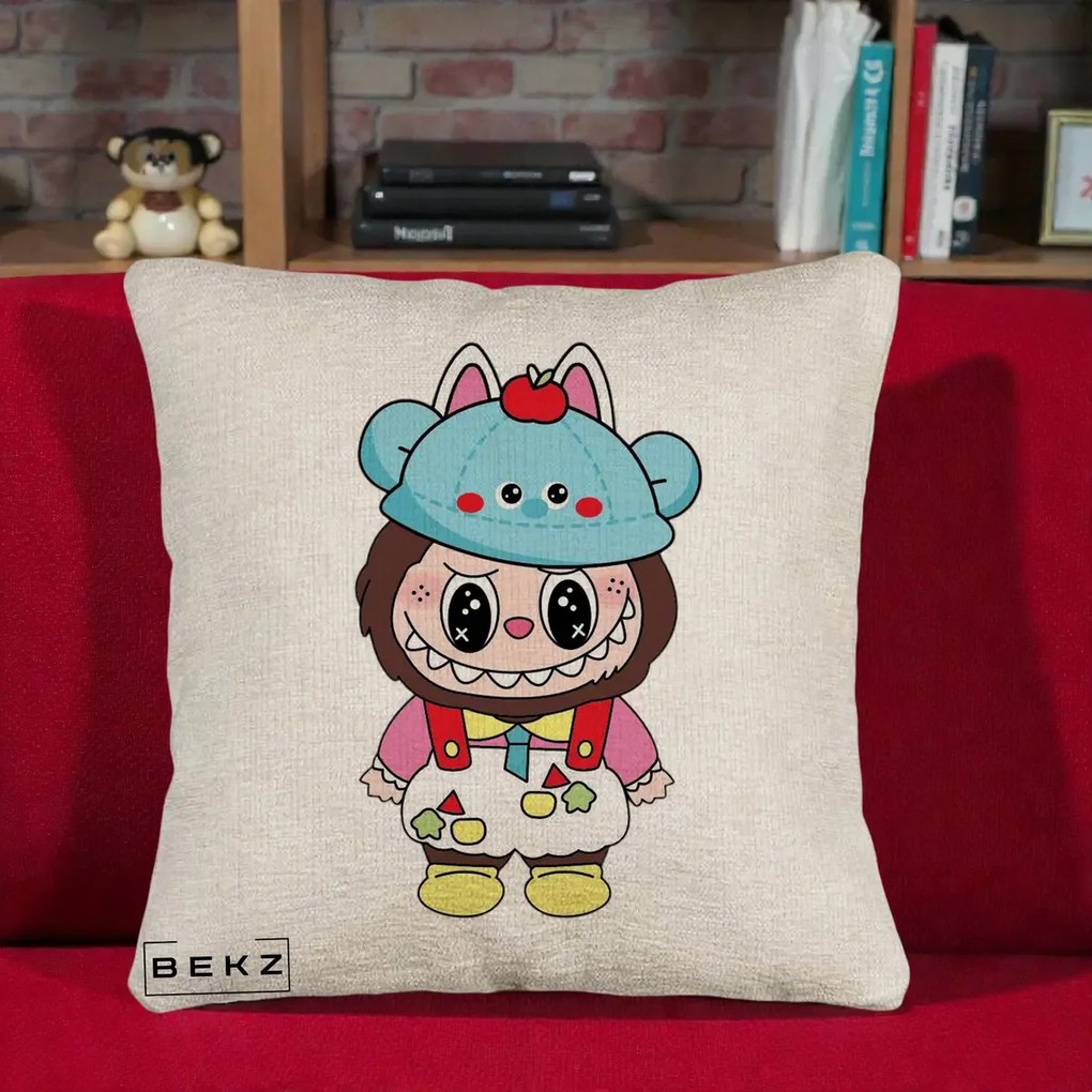 Perna Personalizata Labubu x Urs Albastru Colorat, 40x40 cm, Bej Canapea, Husa Detasabila, Perna Inclusa, BEKZ®