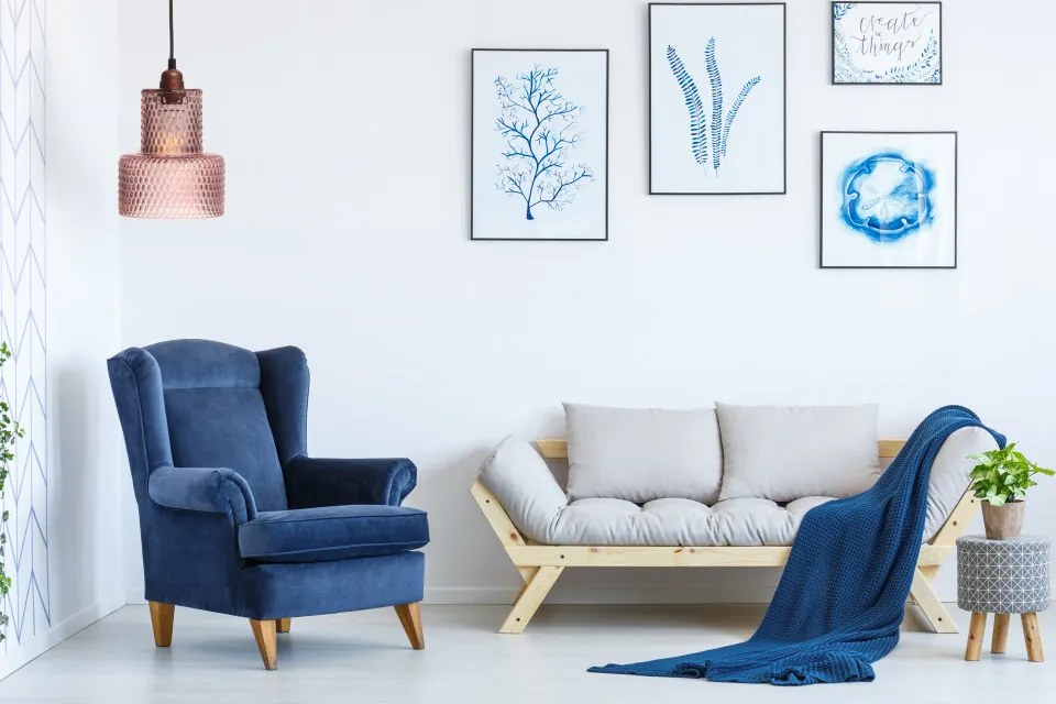 Lustra din sticla Mona roz, un bec