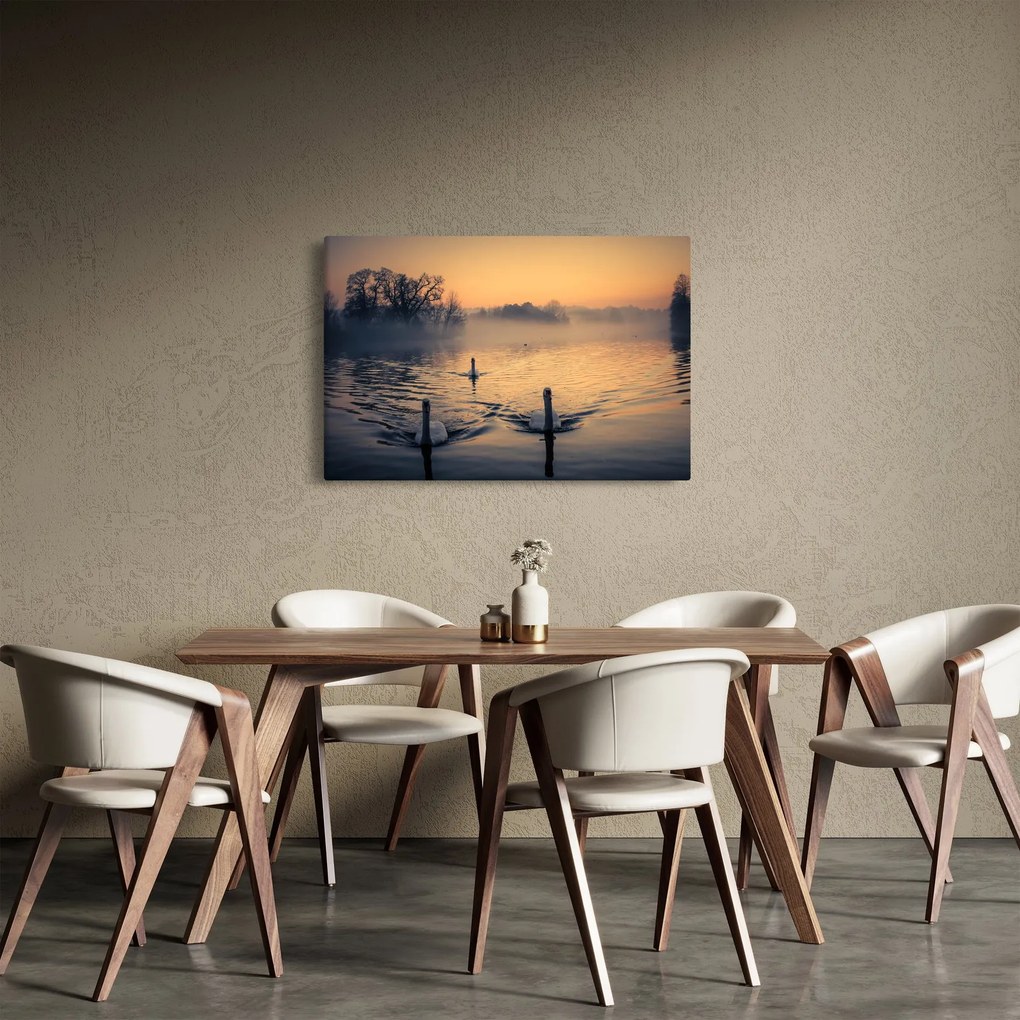 Tablou cu lebăde pe apă în ceață (90x60 cm)