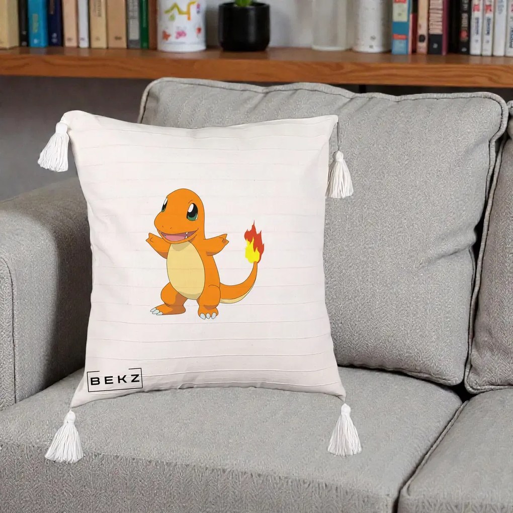 Perna Personalizata Charmander Pokemon, 40x40 cm, Bej cu Franjuri, Husa Detasabila, Perna Inclusa, BEKZ®