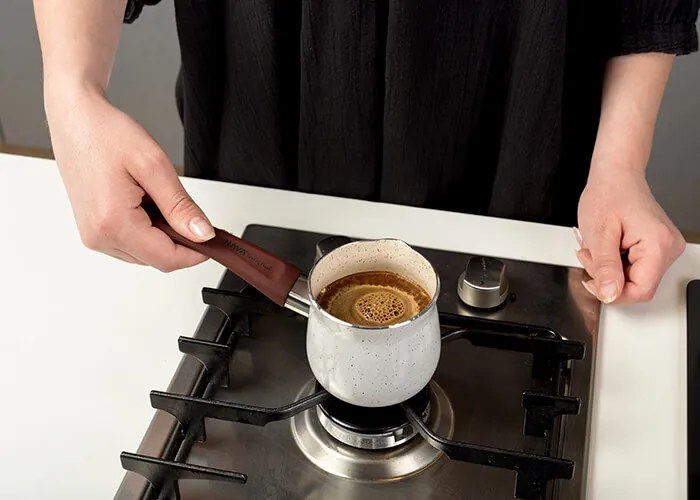 Ibric 300 ml cu invelis ceramic antiaderent Terrestrial NAVA NV 104 001