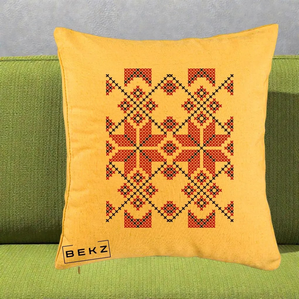 Perna Personalizata Motiv Traditional Cusatura Rosu-Negru, 40x40 cm, Galben, Husa Detasabila, Perna Inclusa, BEKZ®
