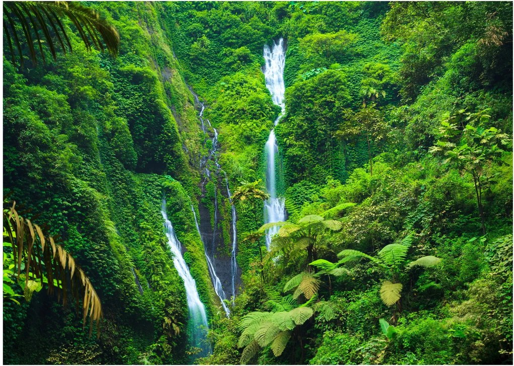 Tablou pe sticlă - Cascada Madakaripura, Java de Est, Indonezia (70x50 cm)