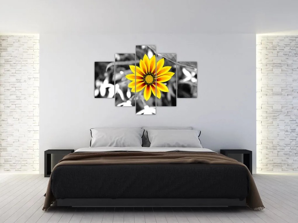 Tablou cu floare galbenă (150x105 cm)