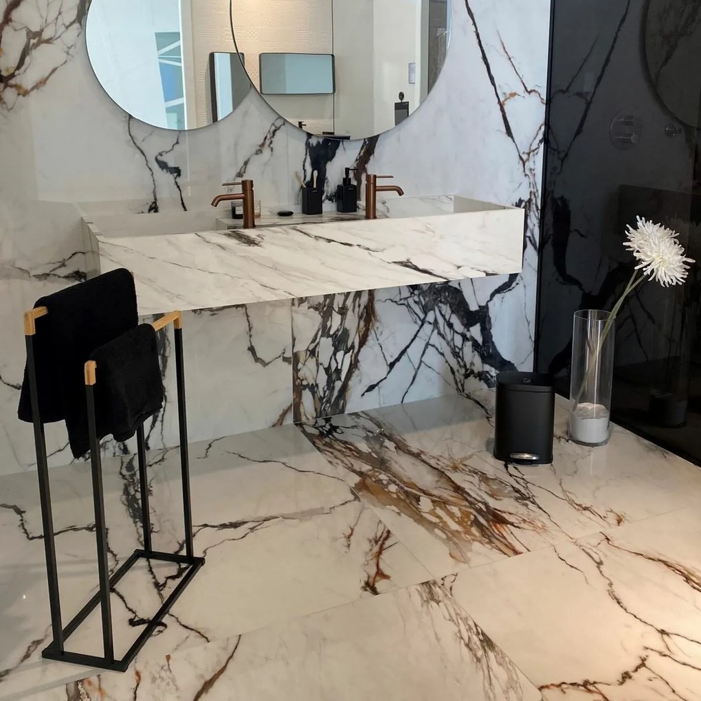 Suport pentru 2 prosoape Spirella Chic 45 x 22 x 85 cm, negru