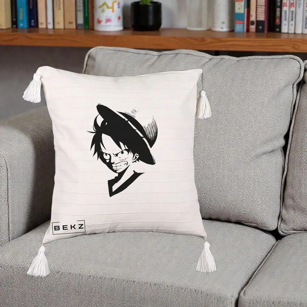 Perna Personalizata One Piece Luffy Silueta Alb-Negru, 40x40 cm, Bej cu Franjuri, Husa Detasabila, Perna Inclusa, BEKZ®