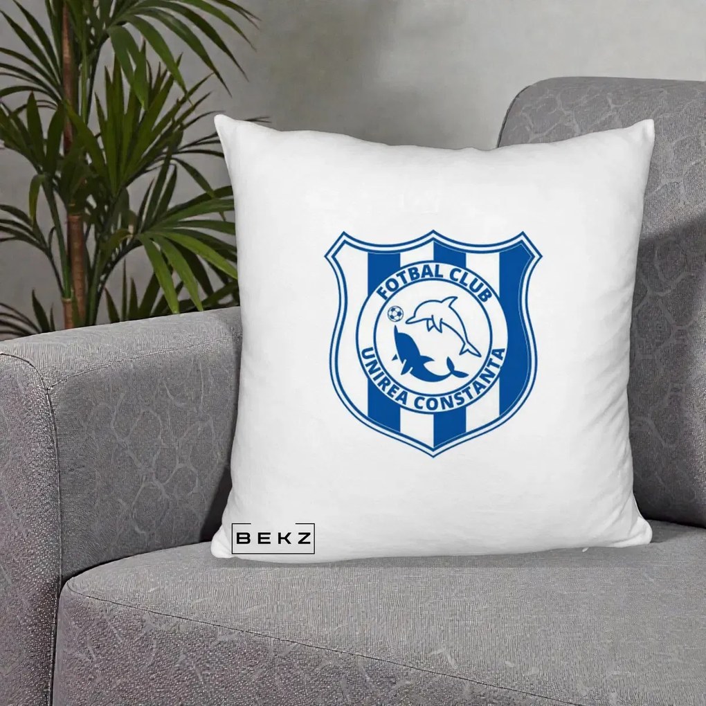 Perna Personalizata FC Unirea Constanta Fotbal, 40x40 cm, Alb Pufos, Husa Detasabila, Perna Inclusa, BEKZ®