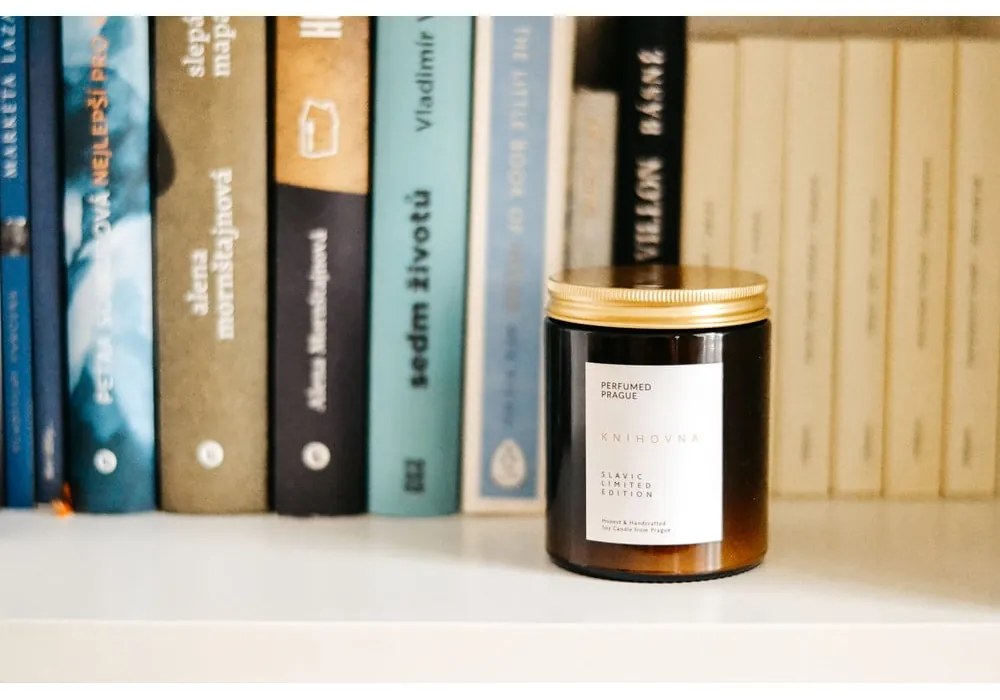 Lumânare parfumată din ceară de soia timp de ardere 40 h Slavic Edition: #09 Library – Perfumed Prague