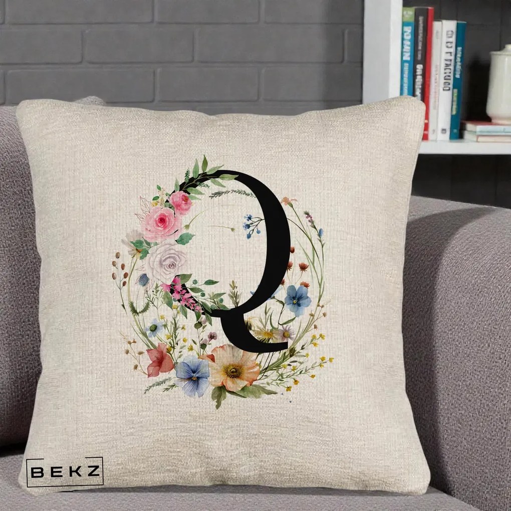 Cadou Personalizat - Perna Personalizata Monogram Litera Q cu Flori Acuarela, 40x40 cm, Bej Canapea, Husa Detasabila, Perna Inclusa, BEKZ®