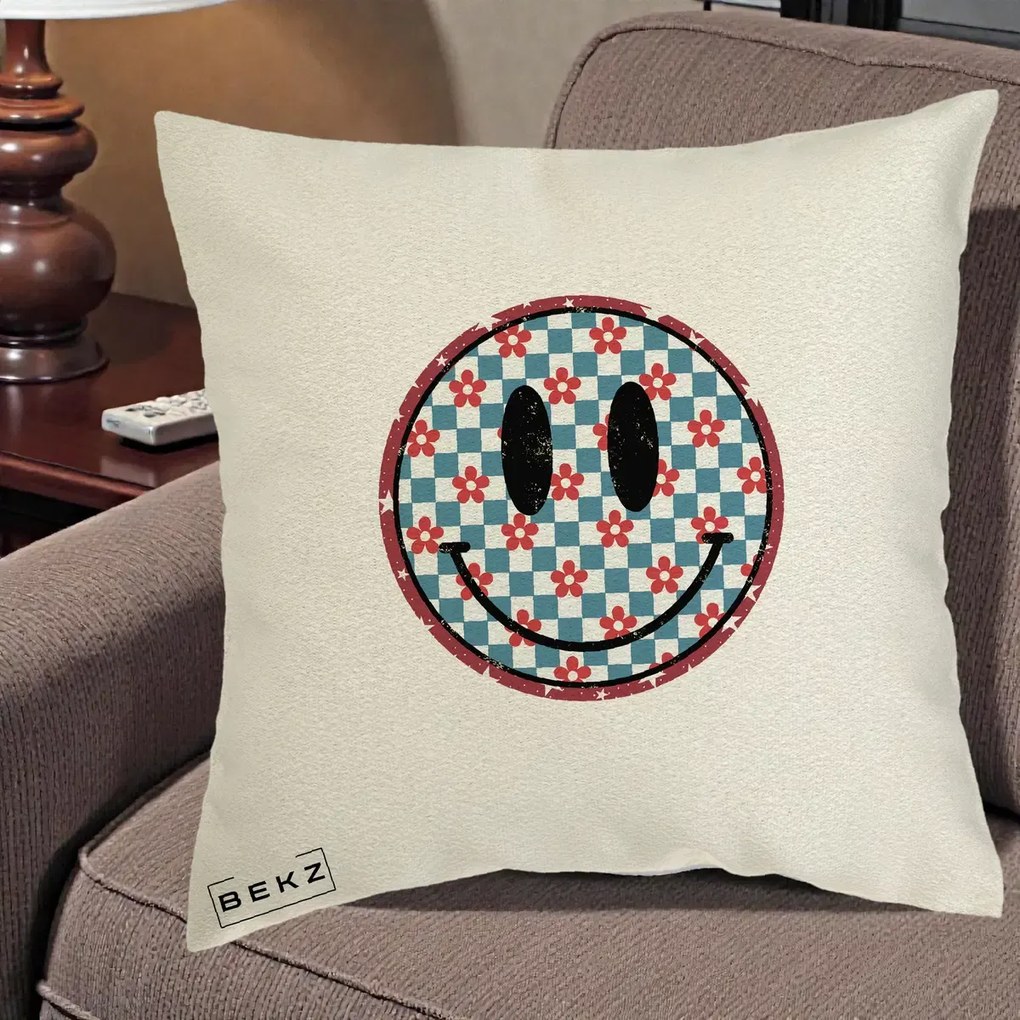 Perna Decorativa Smiley Face Checkered cu Floricele, 40x40 cm, Ecru, Husa Detasabila, Perna Inclusa, BEKZ®