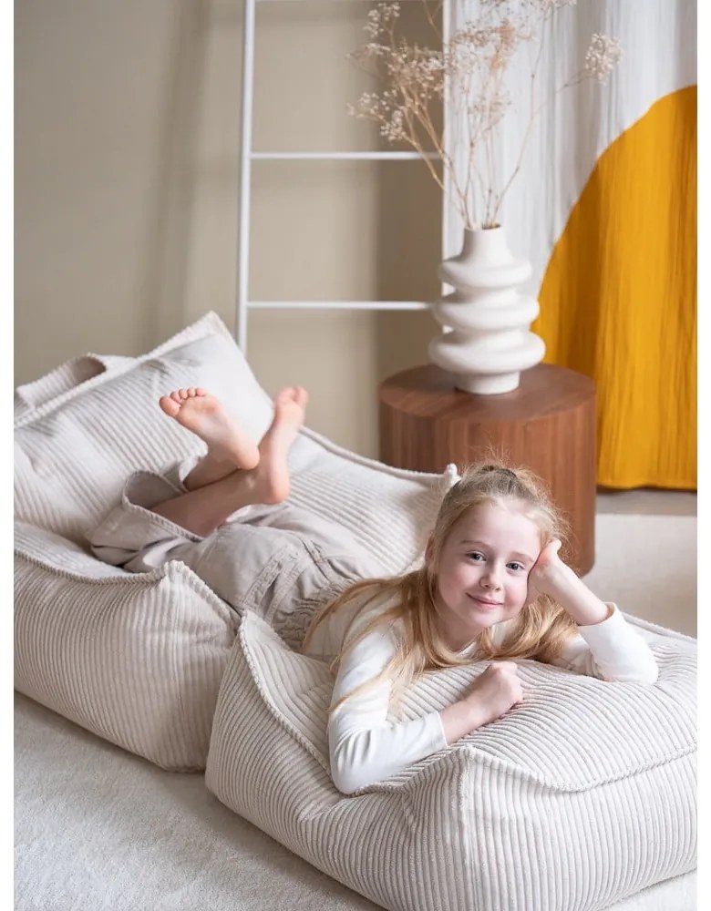 Fotoliu puf pentru copii crem cu tapițerie din catifea reiată Chair – Wigiwama