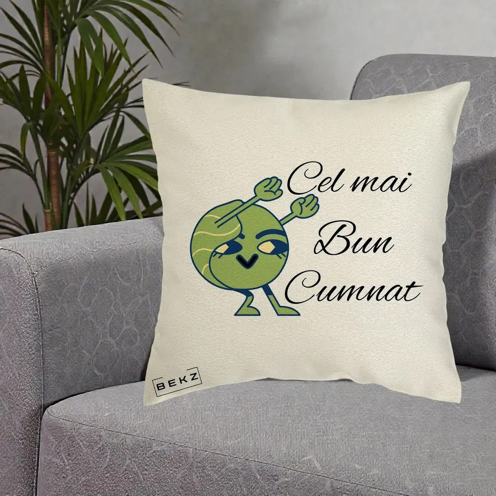 Cadou pentru Cumnat - Perna Personalizata Cel mai Bun Cumnat cu Personaj Funny Verde, 40x40 cm, Ecru, Husa Detasabila, Perna Inclusa, BEKZ®