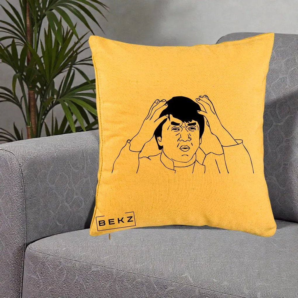 Perna Decorativa Jackie Chan WTF, 40x40 cm, Galben, Husa Detasabila, Perna Inclusa, BEKZ®
