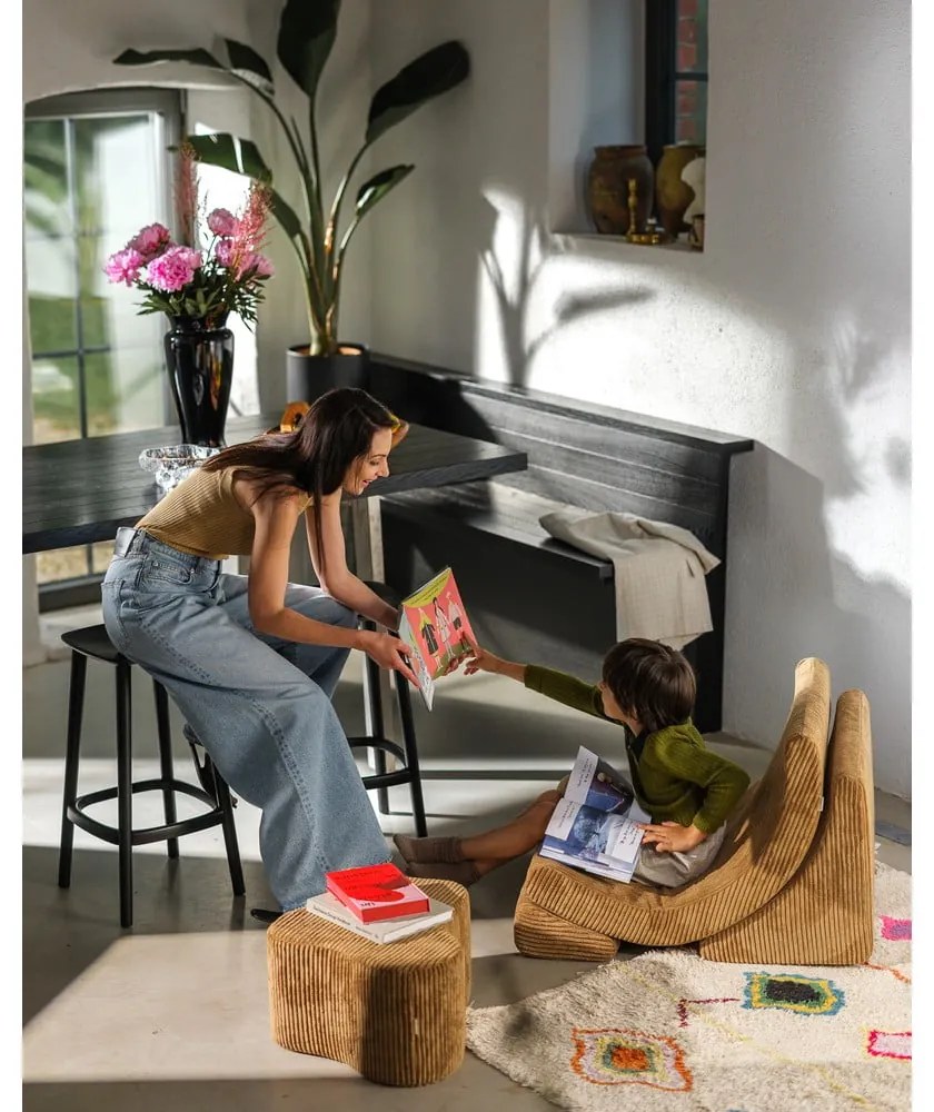 Puf de copii maro cu tapițerie din catifea reiată Cloud – Wigiwama