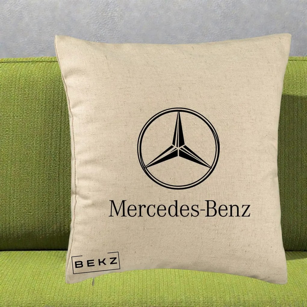 Perna Personalizata cu emblema Mercedes-Benz, 40x40 cm, Bej, Husa Detasabila, Perna Inclusa, BEKZ®