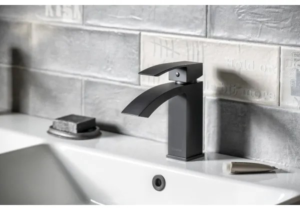 Baterie lavoar Sapho GINKO 15,6 cm negru mat