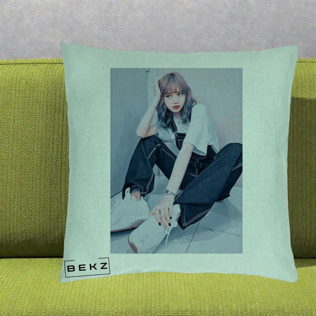 Perna Personalizata K-pop BLACKPINK Lisa, 40x40 cm, Verde Menta, Husa Detasabila, Perna Inclusa, BEKZ®