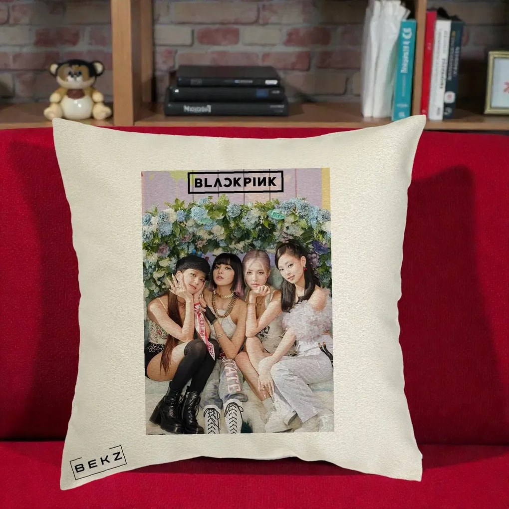 Perna Personalizata K-pop BLACKPINK Foto Grup, 40x40 cm, Ecru, Husa Detasabila, Perna Inclusa, BEKZ®