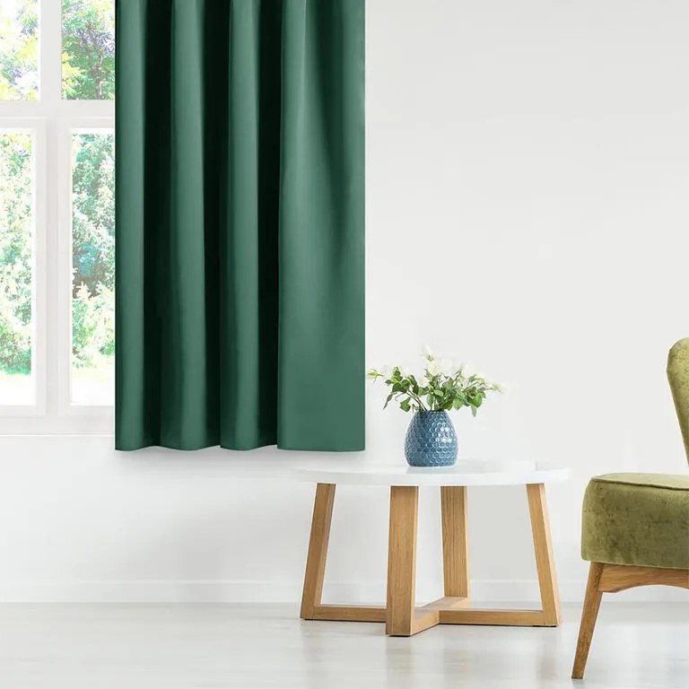 Draperie groasă blackout RESTILO verde închis 140 x 245 cm set 2 buc