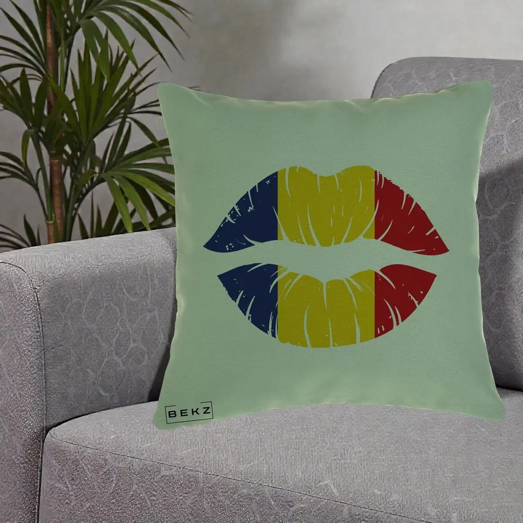 Perna Personalizata Buze Tricolor Romania, 40x40 cm, Verde, Husa Detasabila, Perna Inclusa, BEKZ®