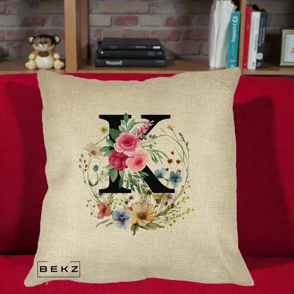 Cadou Personalizat - Perna Personalizata Monogram Litera K cu Flori Acuarela, 40x40 cm, Crem, Husa Detasabila, Perna Inclusa, BEKZ®