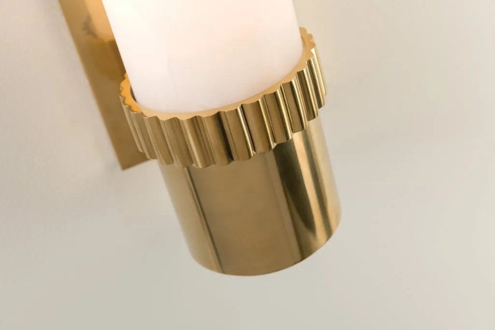 Aplica de perete LUX din alabaster ARGON alama antichizata