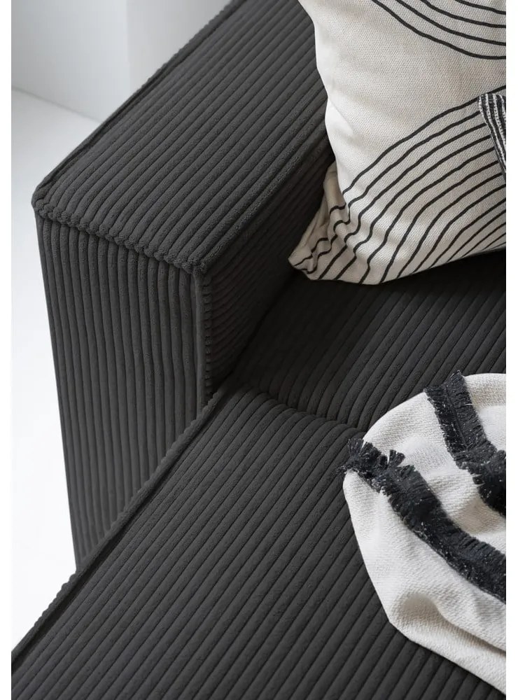 Colțar gri antracit extensibil cu tapițerie din catifea reiată (cu colț pe partea dreaptă/în formă de "U") Brave Dave – Miuform