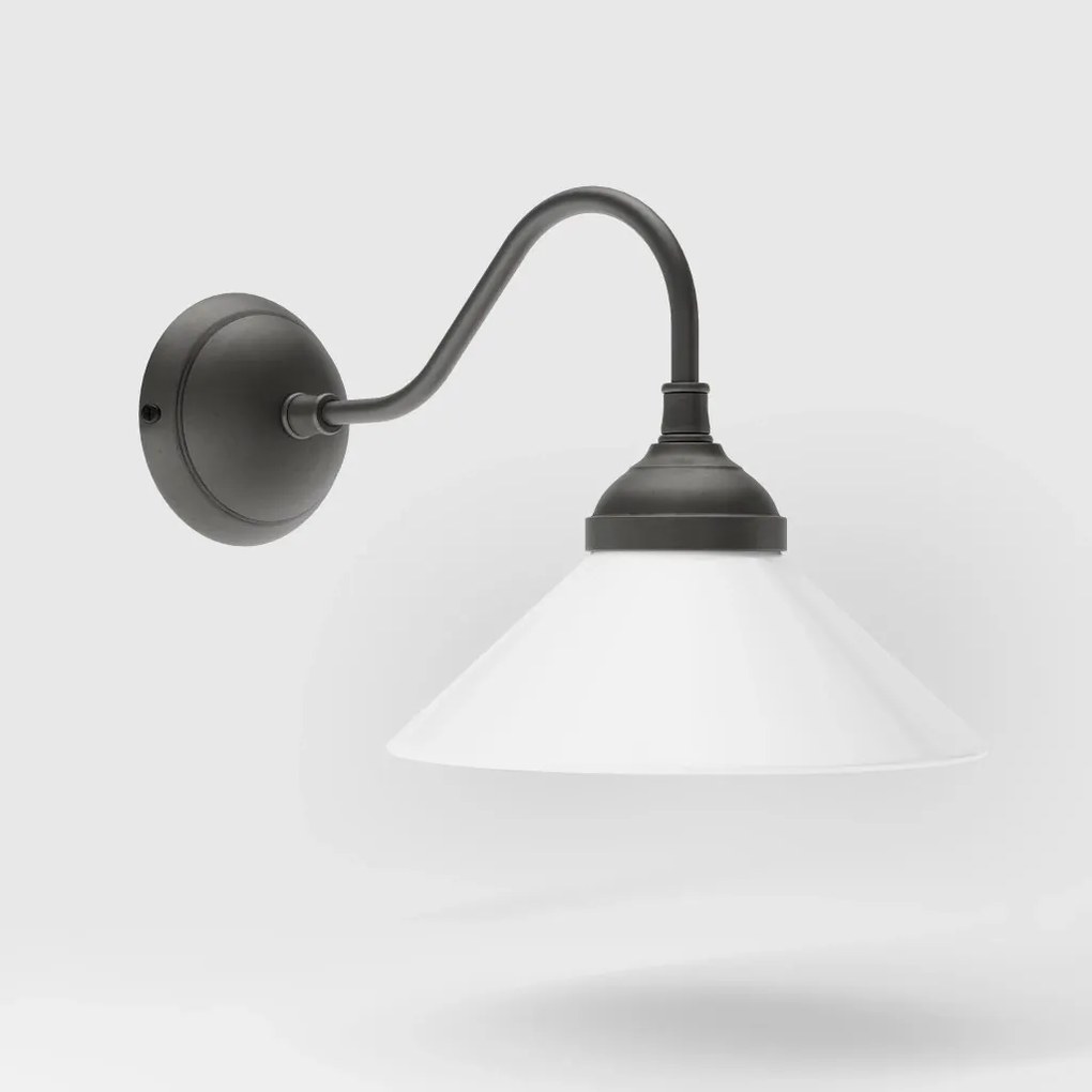 Aplica de perete din alama si sticla design vintage Sofia