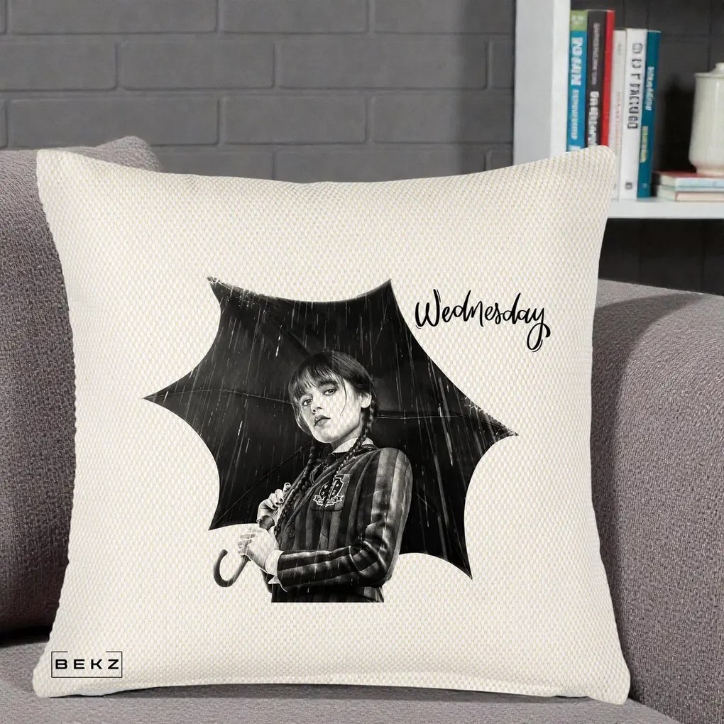 Perna Personalizata Wednesday Addams cu Umbrela Foto, 40x40 cm, Crem Reliefat, Husa Detasabila, Perna Inclusa, BEKZ®