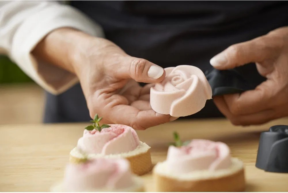 Forme de copt 6 buc. pentru brioșe din silicon ø 7 cm Rose – Blomsterbergs