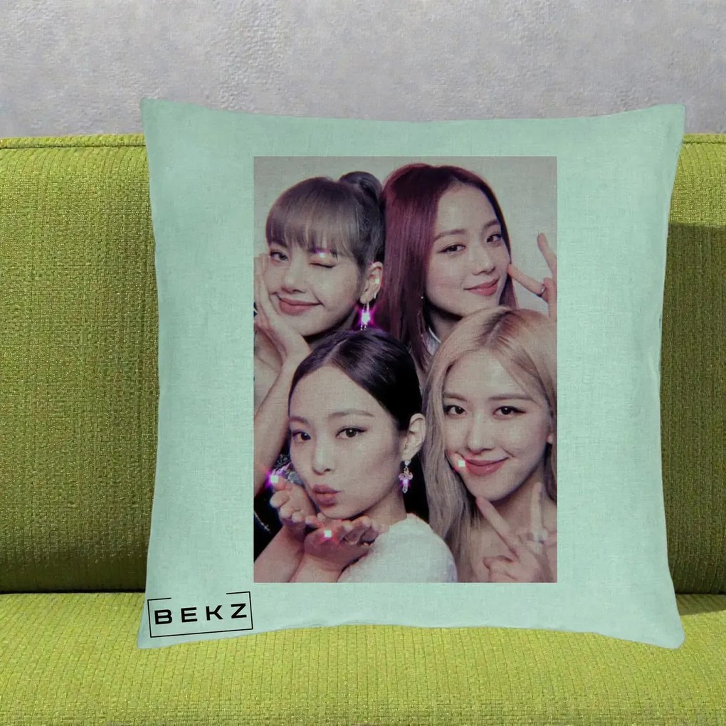 Perna Personalizata K-pop BLACKPINK Foto Grup Selfie Roz cu Glitter, 40x40 cm, Verde Menta, Husa Detasabila, Perna Inclusa, BEKZ®