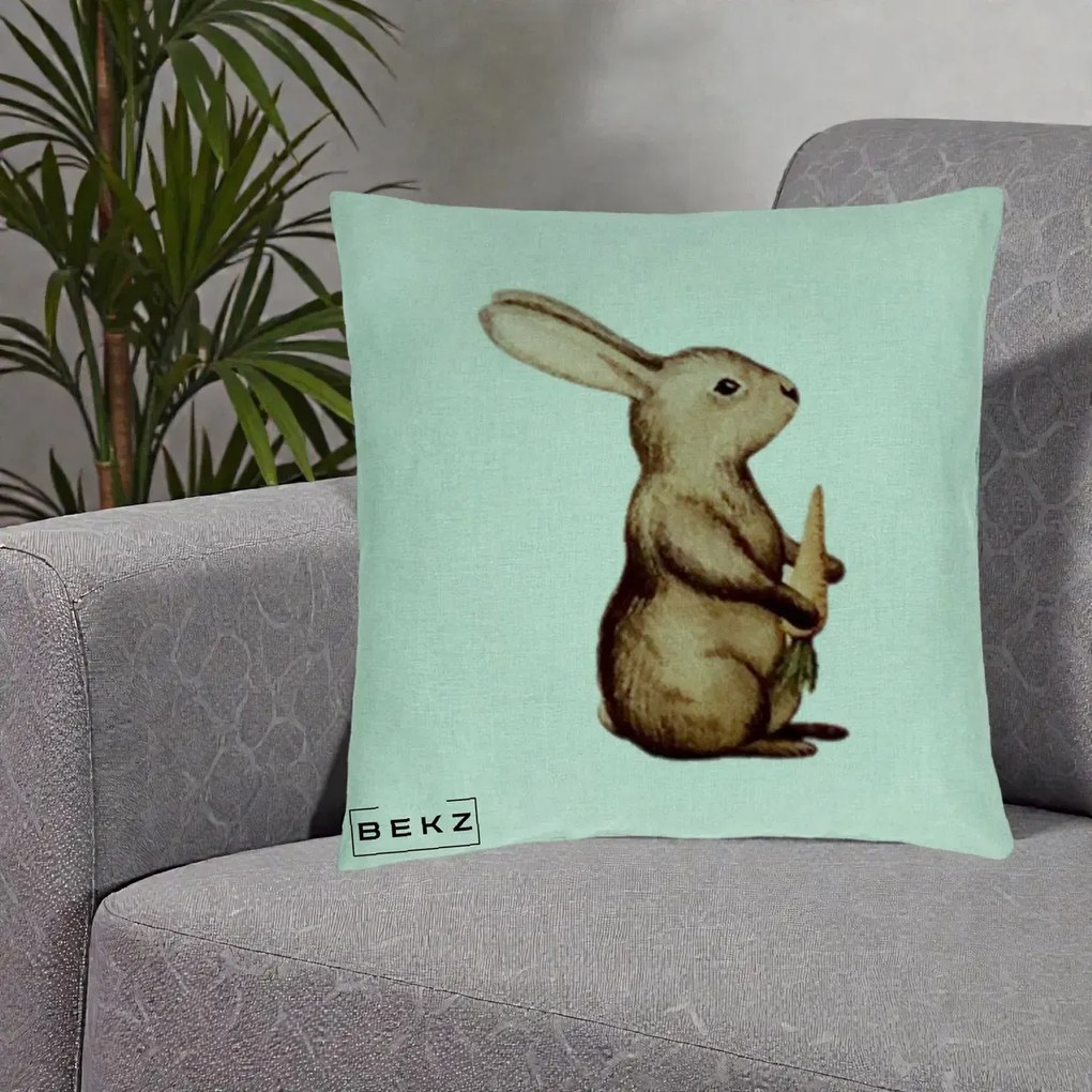Perna Decorativa Iepuras Acuarela cu Morcov, 40x40 cm, Verde Menta, Husa Detasabila, Perna Inclusa, BEKZ®