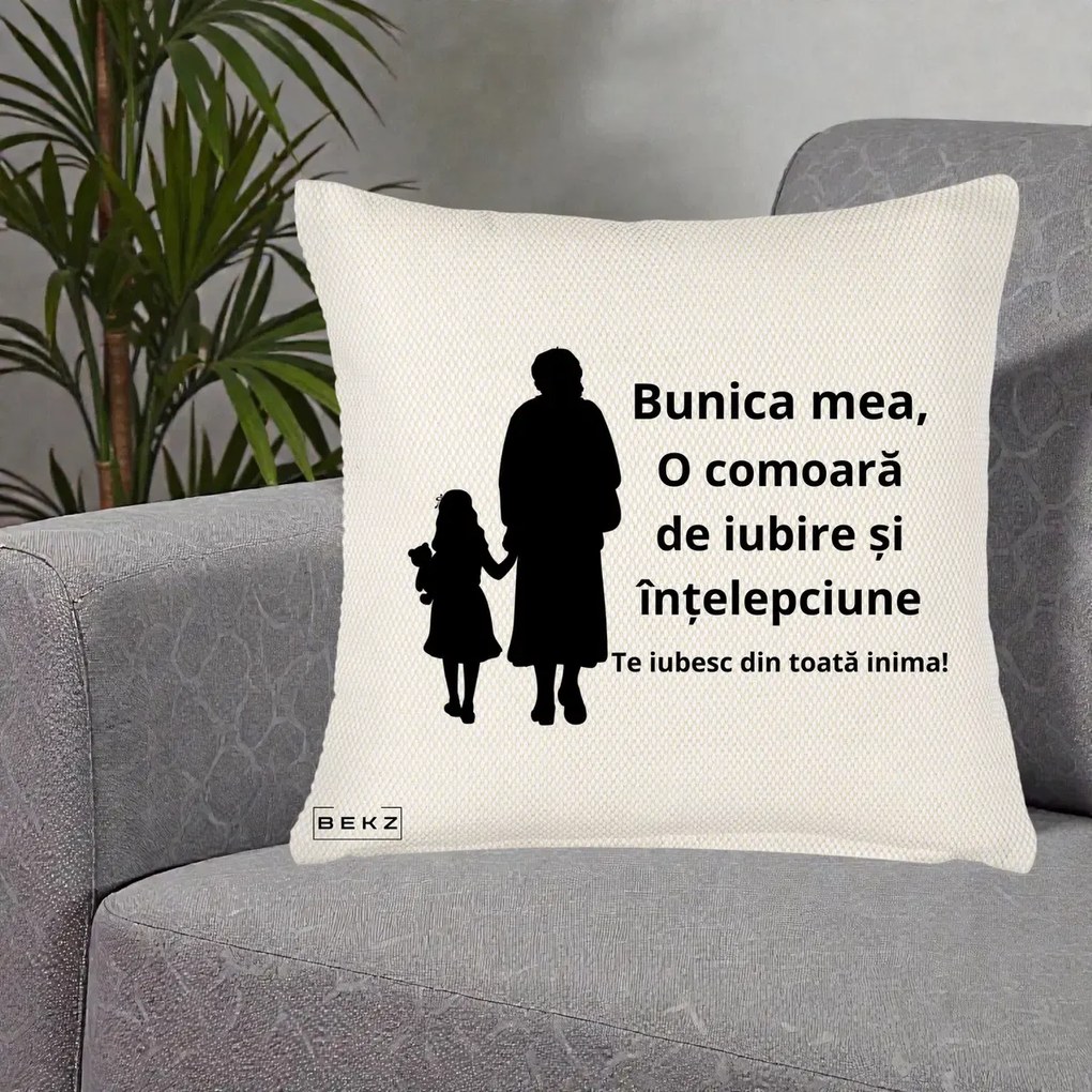 Cadou pentru Bunica - Perna Personalizata Bunica Mea Comoara Iubire Intelepciune Silueta, 40x40 cm, Crem Reliefat, Husa Detasabila, Perna Inclusa, BEKZ®