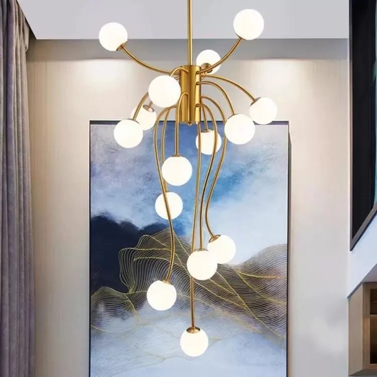 ✨ Lustră Modernă E007/15 – Eleganță Aurie și Lumină Rafinată