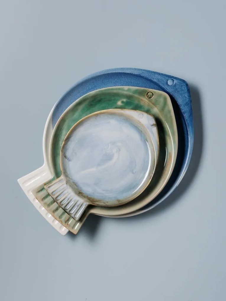 Farfurie verde, din ceramica, in forma de peste, Varia