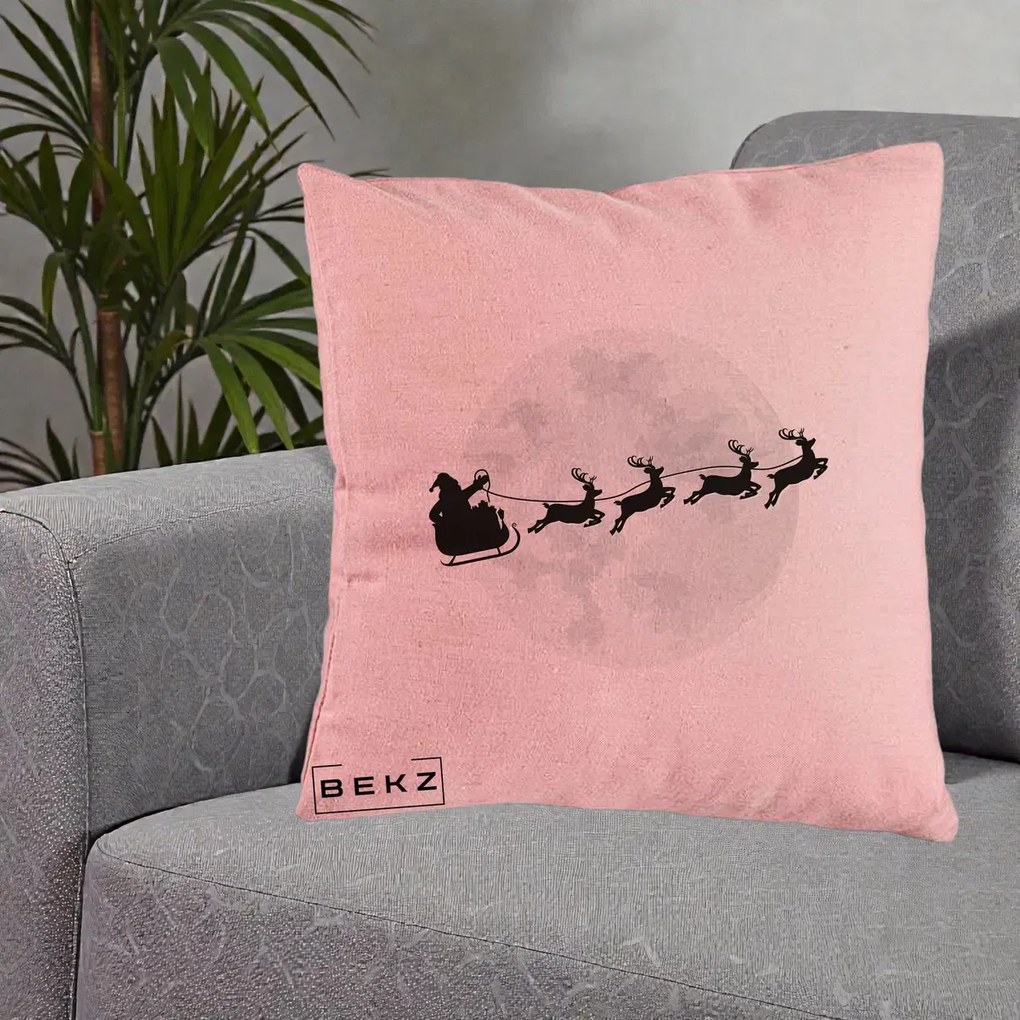 Perna Decorativa Mos Craciun Sanie Luna, 40x40 cm, Roz, Husa Detasabila, Perna Inclusa, BEKZ®