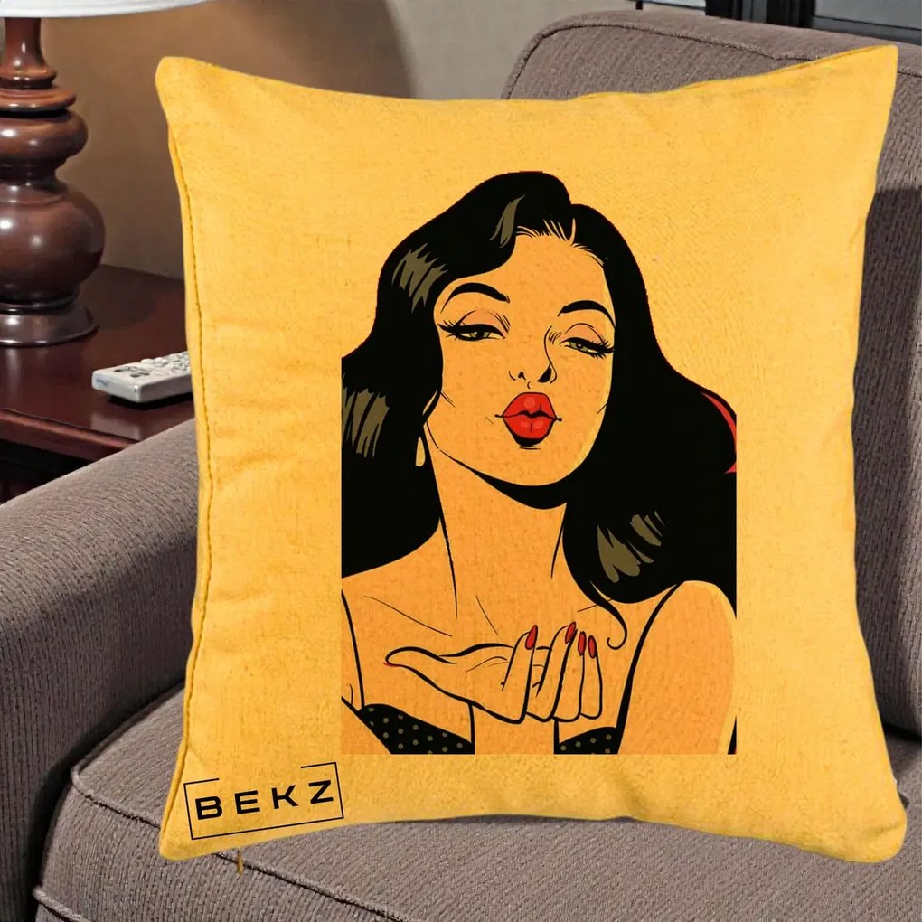 Perna Decorativa Femeie Pop-Art Kiss, 40x40 cm, Galben, Husa Detasabila, Perna Inclusa, BEKZ®