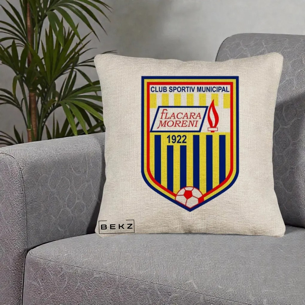 Perna Personalizata CSM Flacara Moreni 1922 Fotbal, 40x40 cm, Bej Canapea, Husa Detasabila, Perna Inclusa, BEKZ®