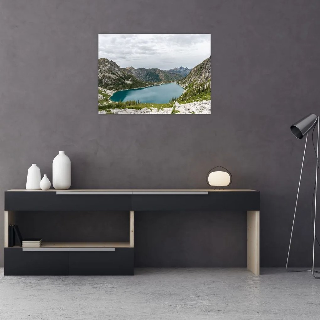 Tablou pe sticlă cu lac în munți (70x50 cm)