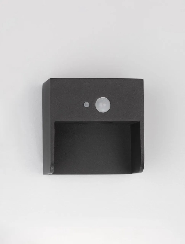 Aplica cu senzor de miscare, pentru iluminat exterior IP65 MARTA