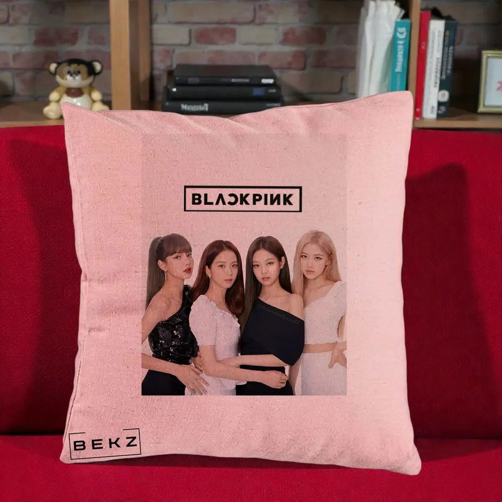 Perna Personalizata K-pop BLACKPINK Foto Grup-Negru, 40x40 cm, Roz, Husa Detasabila, Perna Inclusa, BEKZ®