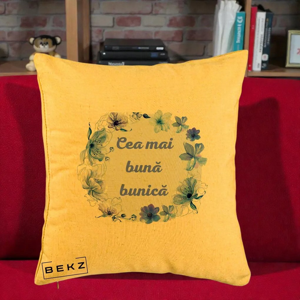 Cadou pentru Bunica - Perna Personalizata Cea Mai Buna Bunica Coronita Flori Albastre Acuarela, 40x40 cm, Galben, Husa Detasabila, Perna Inclusa, BEKZ®