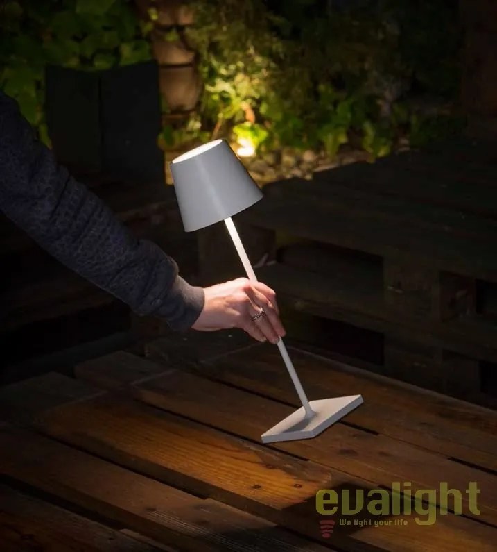 Lampa LED portabila iluminat exterior stil clasic TOC alba 70775