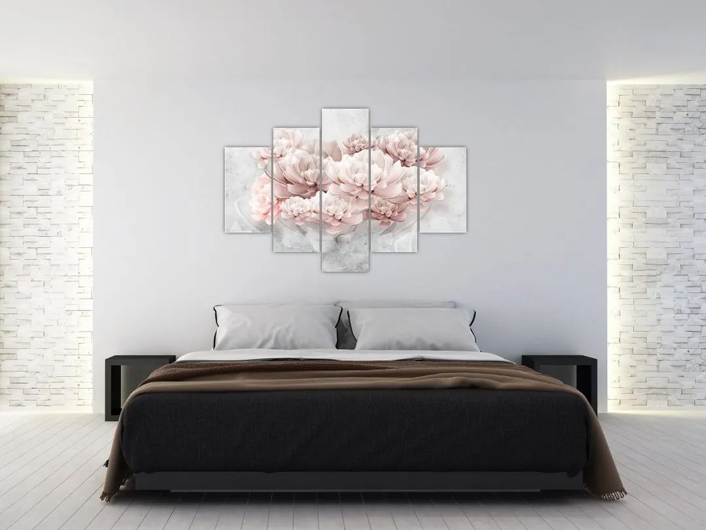 Tablou - Flori roz pe perete (150x105 cm)