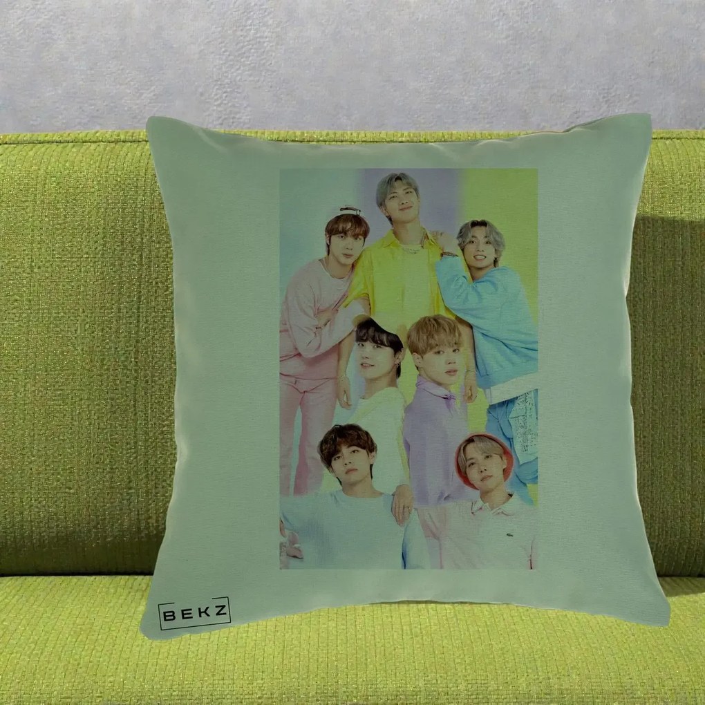 Perna Personalizata K-pop BTS Foto Grup Pastel Colorat cu 7 Membrii, 40x40 cm, Verde, Husa Detasabila, Perna Inclusa, BEKZ®